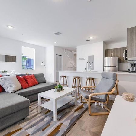 Amazing Town House 15 Min From The Beach Wfree Parking Villa Miami Exterior foto