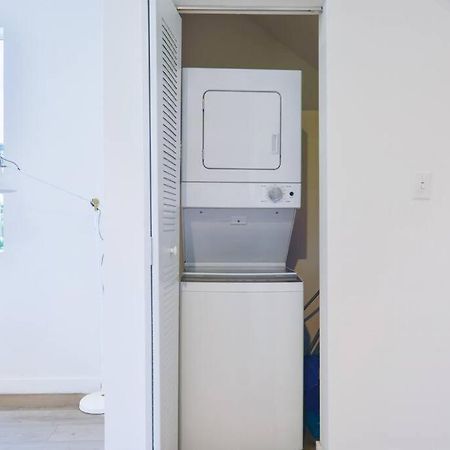 Amazing Town House 15 Min From The Beach Wfree Parking Villa Miami Exterior foto