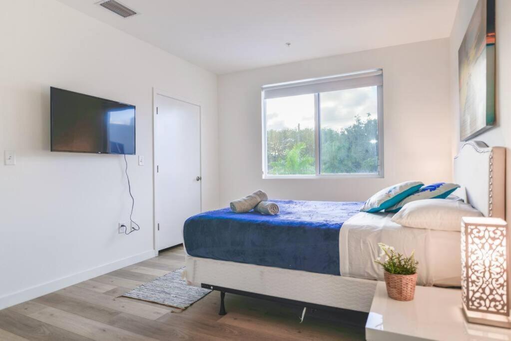 Amazing Town House 15 Min From The Beach Wfree Parking Villa Miami Exterior foto
