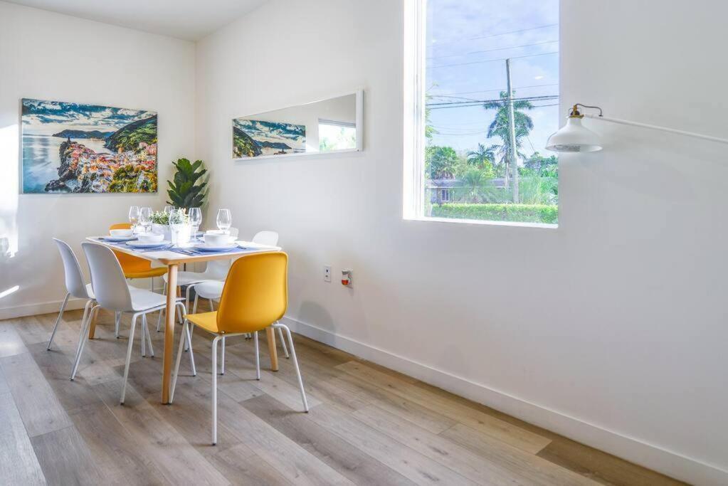 Amazing Town House 15 Min From The Beach Wfree Parking Villa Miami Exterior foto